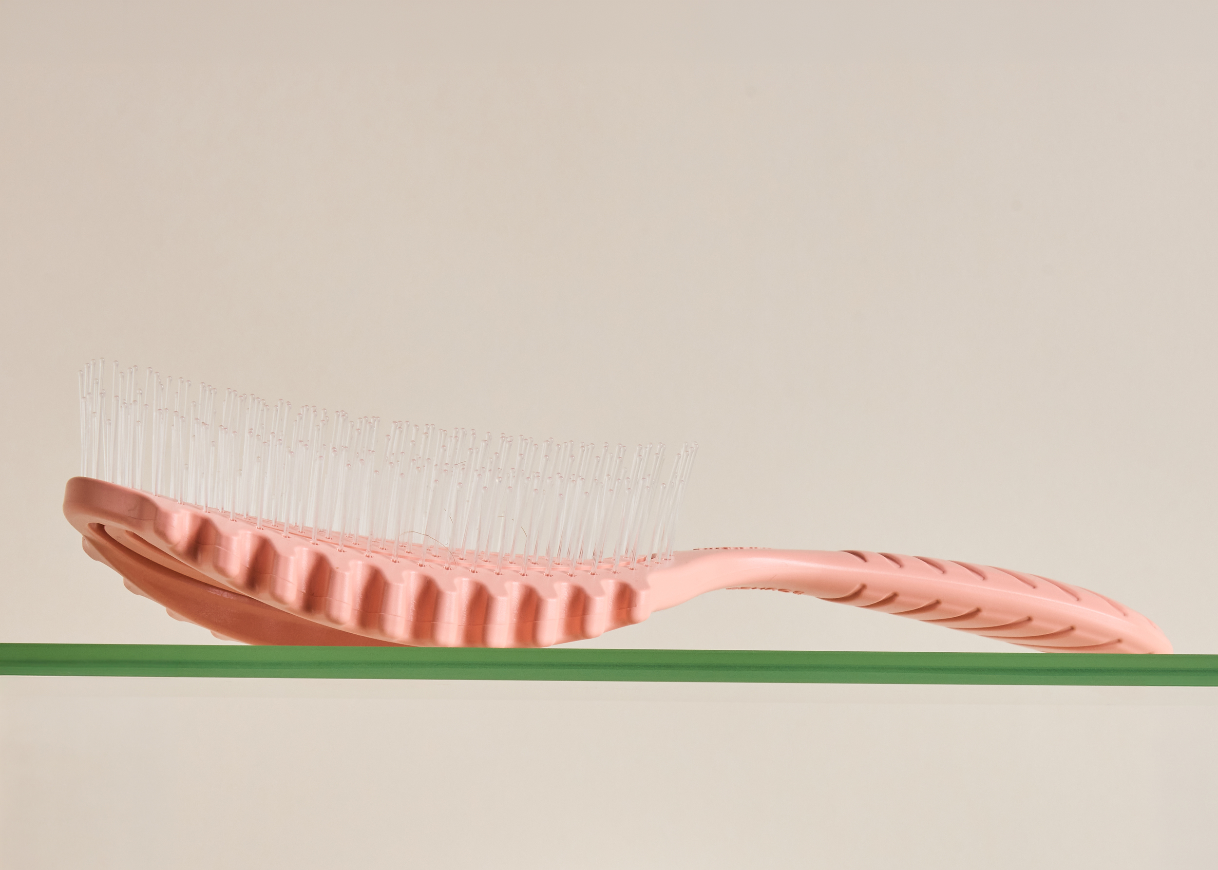Detangle Define EdgeLift Brush - Coral - Imagen 3